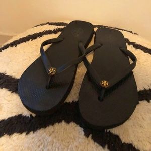 Tory Burch Black Flip Flops (Rubber)